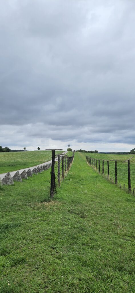Reste des Eisernen Vorangs in Čížov